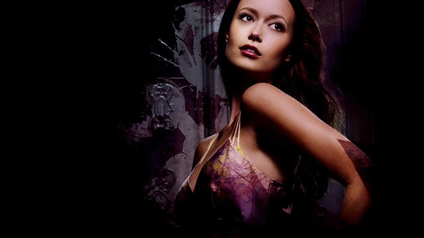 Summer Glau #045 - 1366x768 Wallpapers Pictures Photos Images