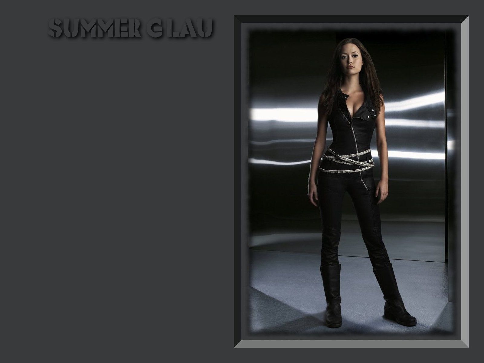 Summer Glau #003 - 1600x1200 Wallpapers Pictures Photos Images