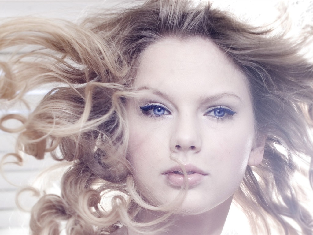 Taylor Swift #005 - 1024x768 Wallpapers Pictures Photos Images