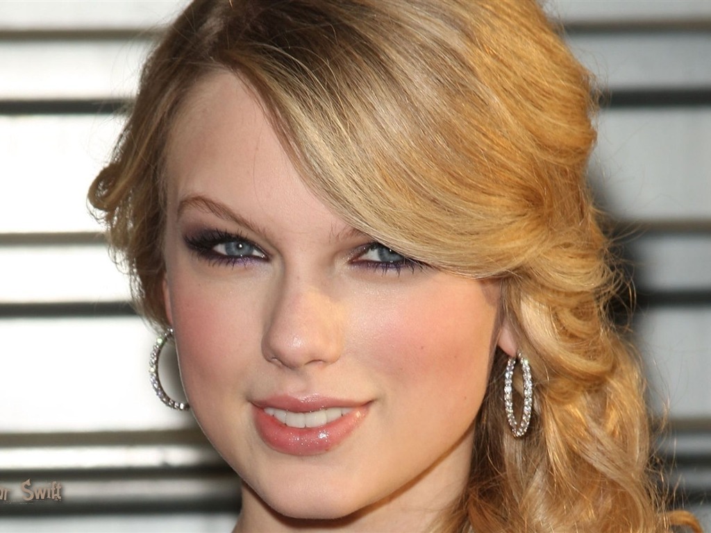 Taylor Swift #058 - 1024x768 Wallpapers Pictures Photos Images