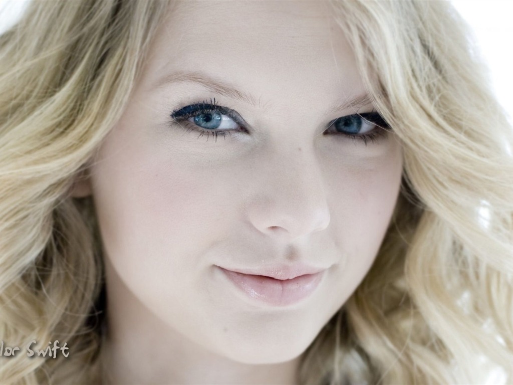 Taylor Swift #076 - 1024x768 Wallpapers Pictures Photos Images