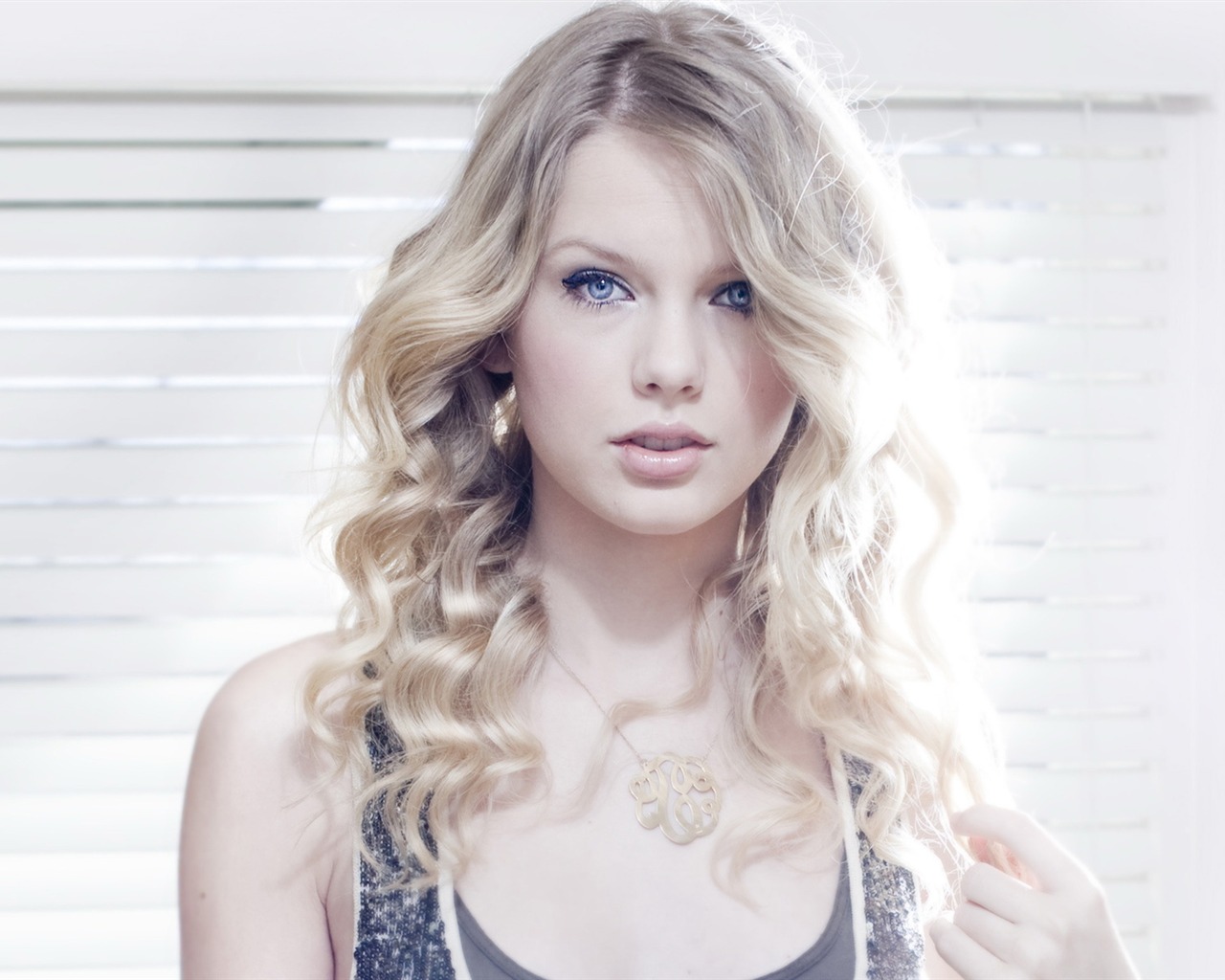 Taylor Swift #002 - 1280x1024 Wallpapers Pictures Photos Images