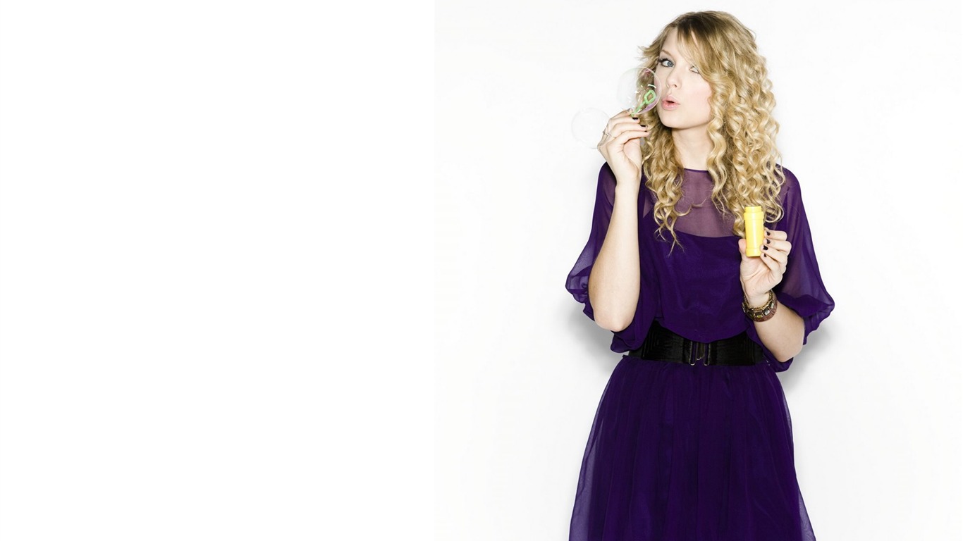 Taylor Swift #016 - 1366x768 Wallpapers Pictures Photos Images