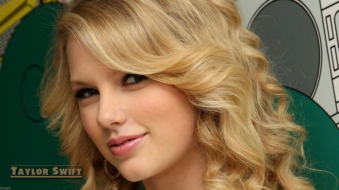 Taylor Swift #049 - 1366x768 Wallpapers Pictures Photos Images