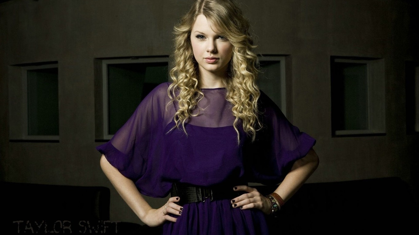 Taylor Swift #062 - 1366x768 Wallpapers Pictures Photos Images