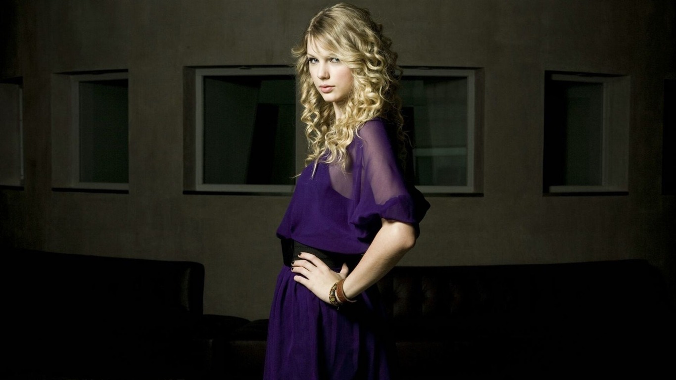 Taylor Swift #064 - 1366x768 Wallpapers Pictures Photos Images