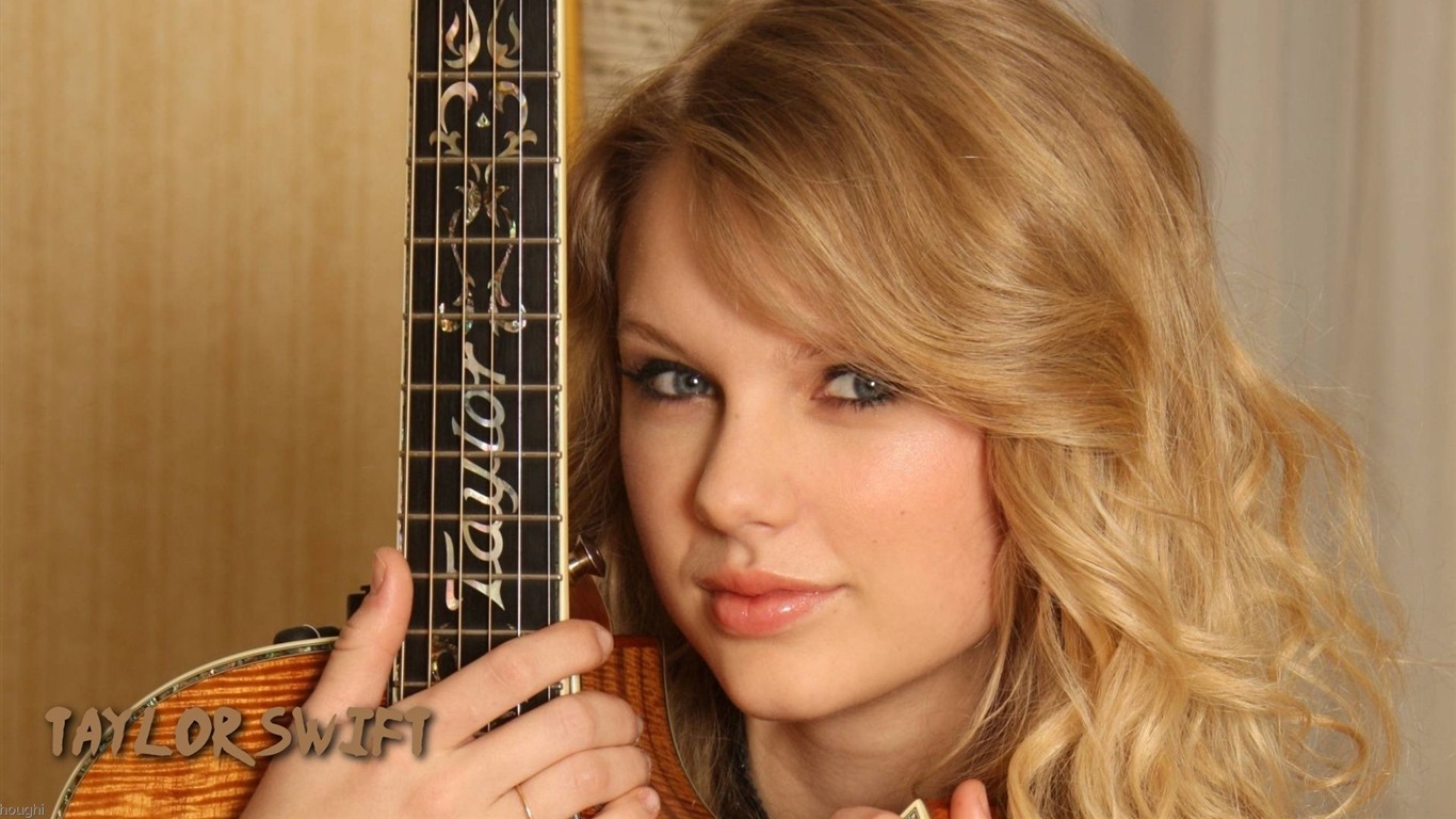 Taylor Swift #070 - 1366x768 Wallpapers Pictures Photos Images