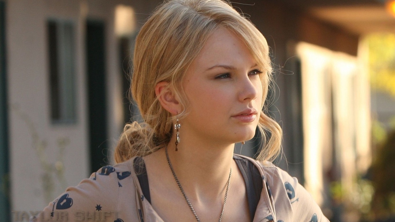 Taylor Swift #073 - 1366x768 Wallpapers Pictures Photos Images