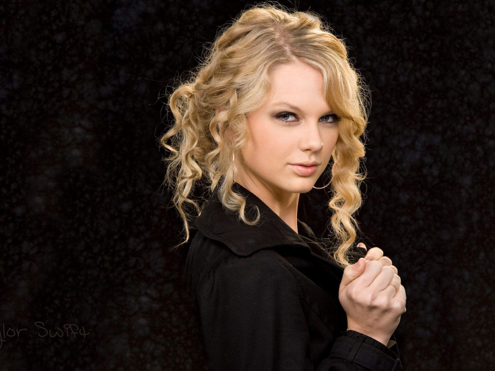 Taylor Swift #043 - 1600x1200 Wallpapers Pictures Photos Images
