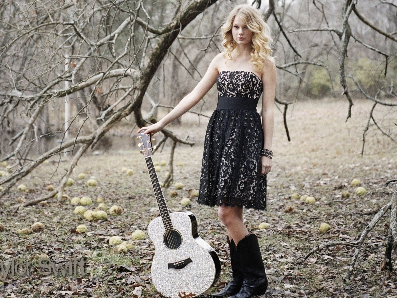 Taylor Swift #078 - 1600x1200 Wallpapers Pictures Photos Images