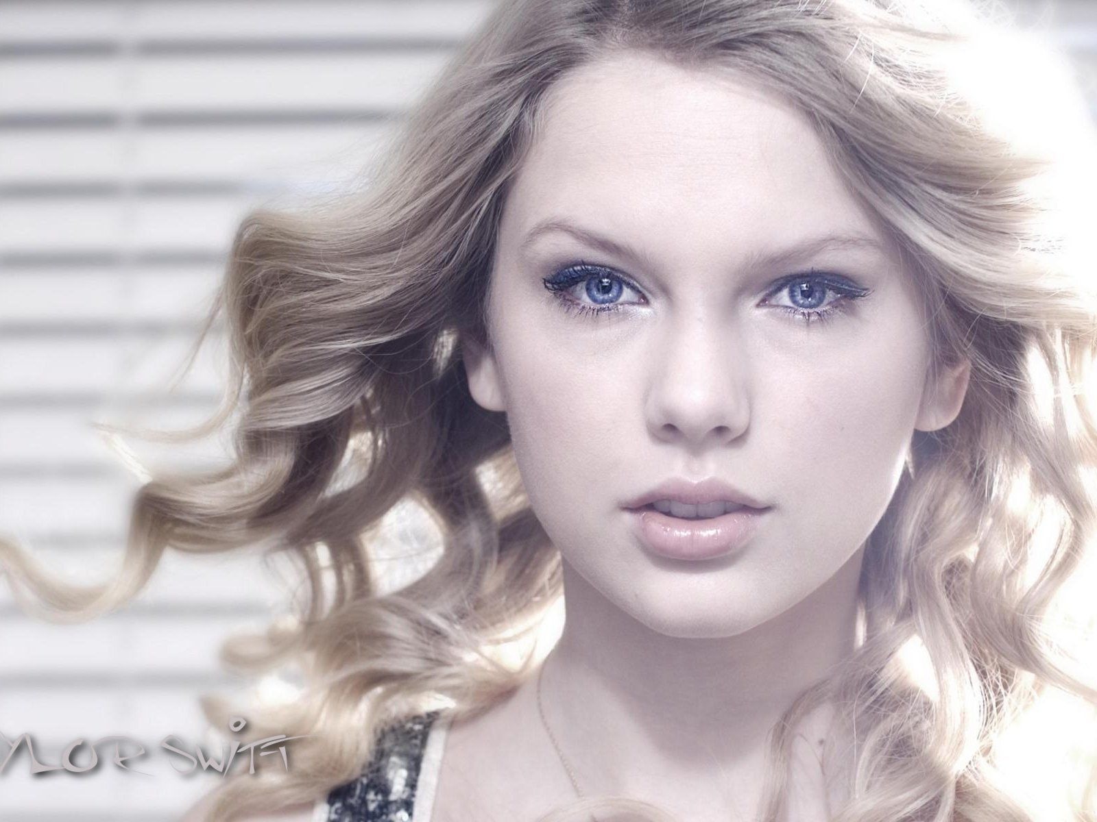 Taylor Swift #085 - 1600x1200 Wallpapers Pictures Photos Images
