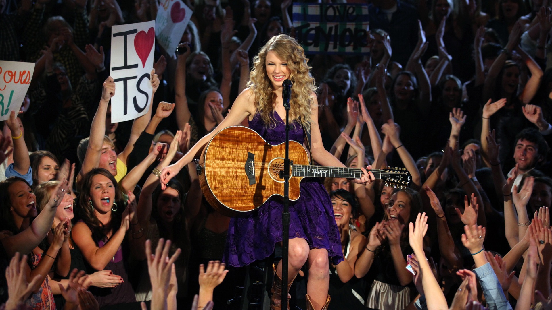 Taylor Swift #033 - 1920x1080 Wallpapers Pictures Photos Images