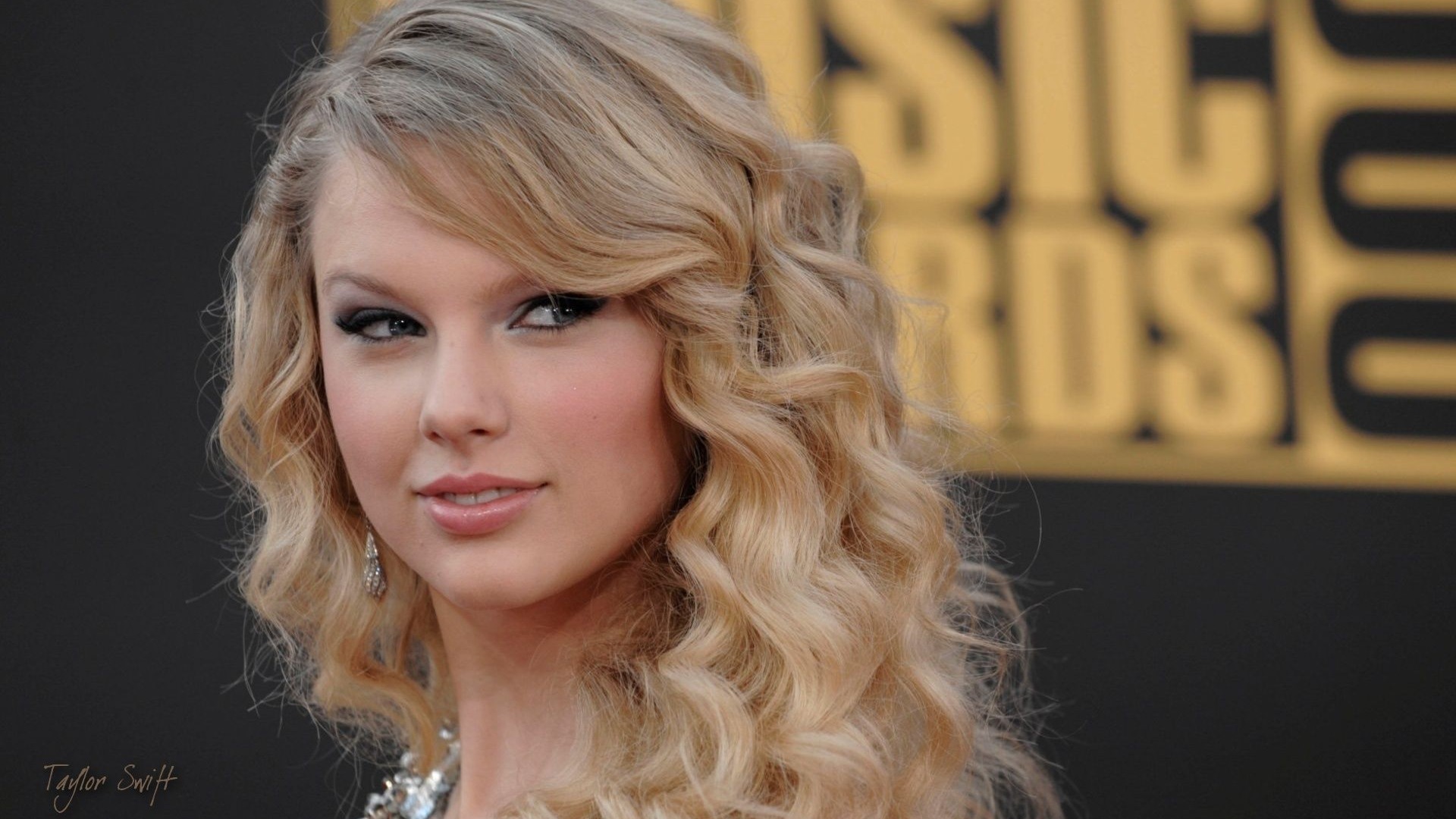 Taylor Swift #054 - 1920x1080 Wallpapers Pictures Photos Images