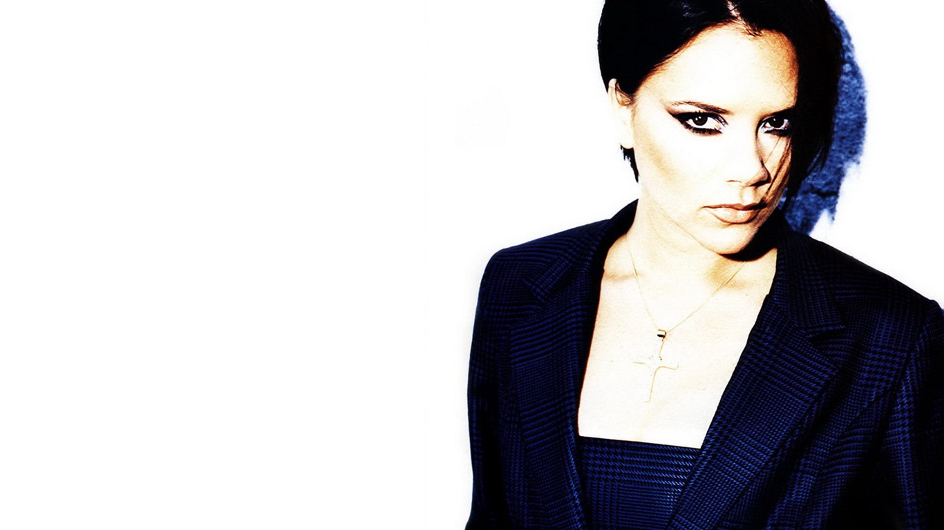 Victoria Beckham #004 - 1366x768 Wallpapers Pictures Photos Images